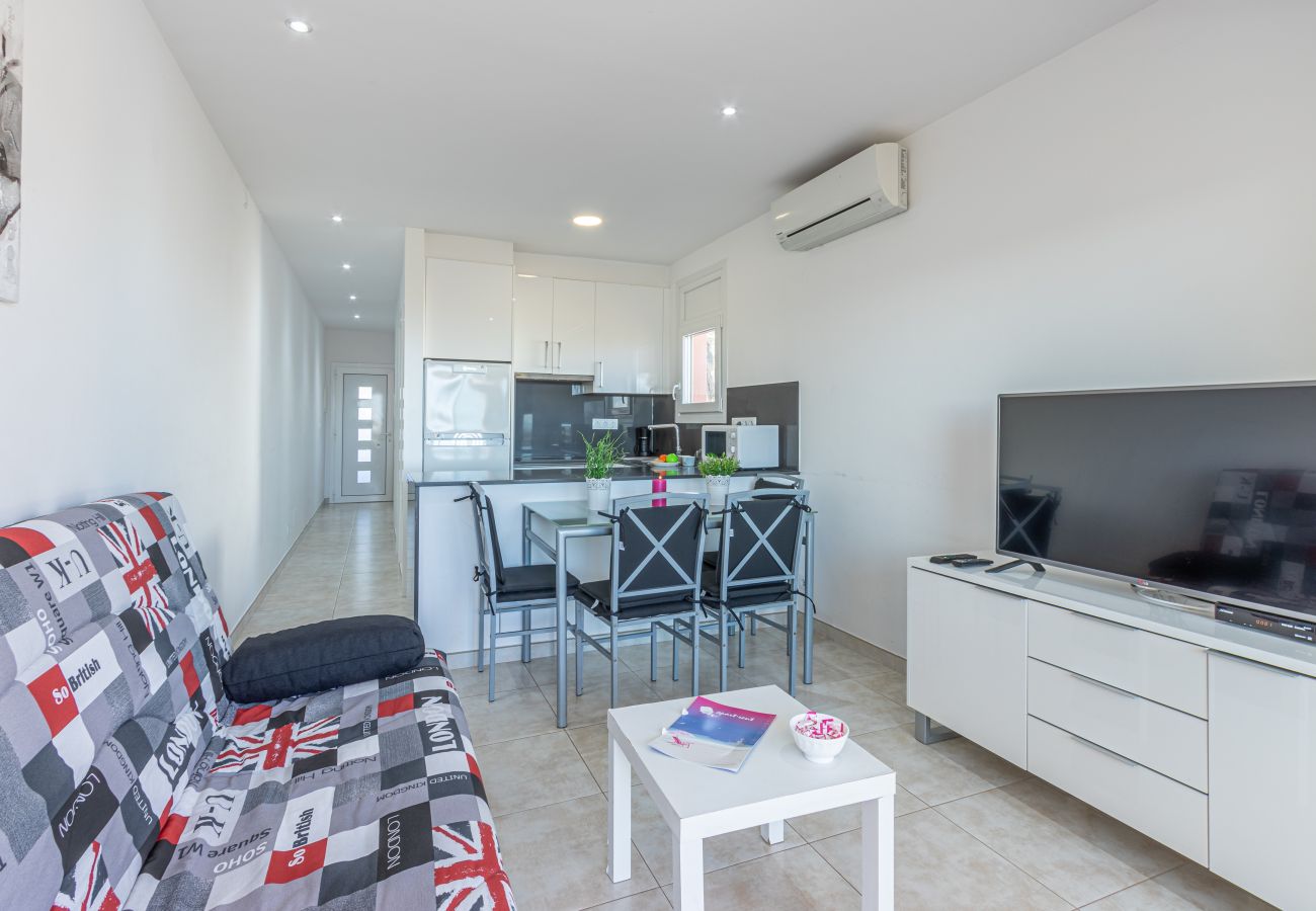 Apartamento en Empuriabrava - 0015-BAHIA Apartamento enfrente de la playa con wifi