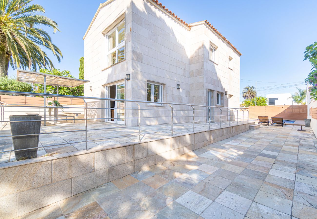 Villa en Empuriabrava - 0031-TER Casa al canal con piscina, amarre y estudio