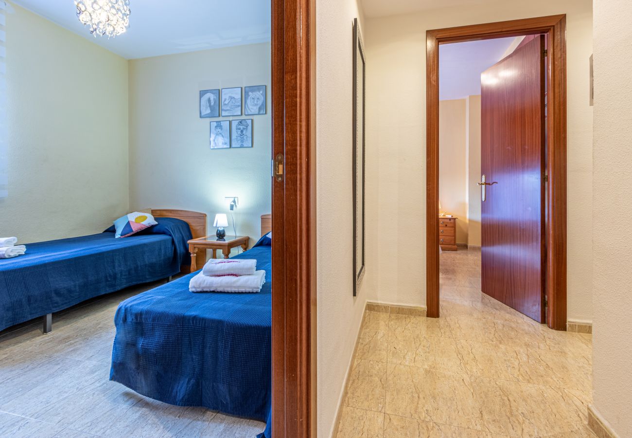 Apartamento en Empuriabrava - 0093-MIRABLAU Apartamento con vista al mar