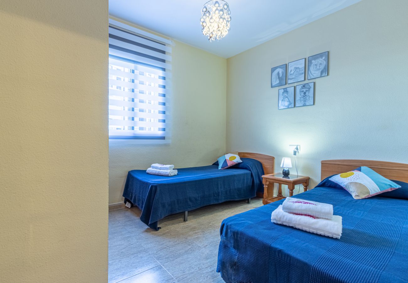 Apartamento en Empuriabrava - 0093-MIRABLAU Apartamento con vista al mar