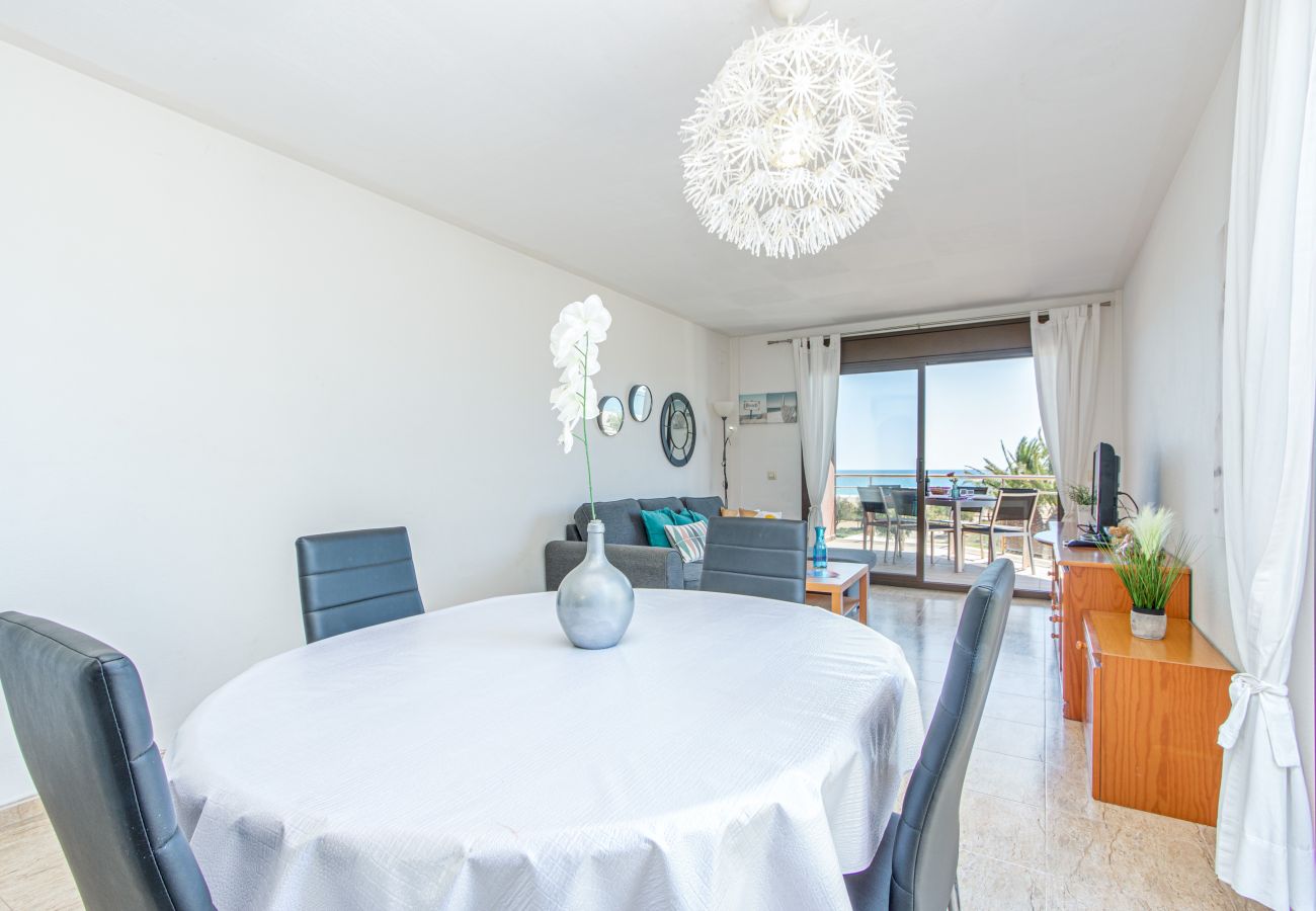 Apartamento en Empuriabrava - 0093-MIRABLAU Apartamento con vista al mar