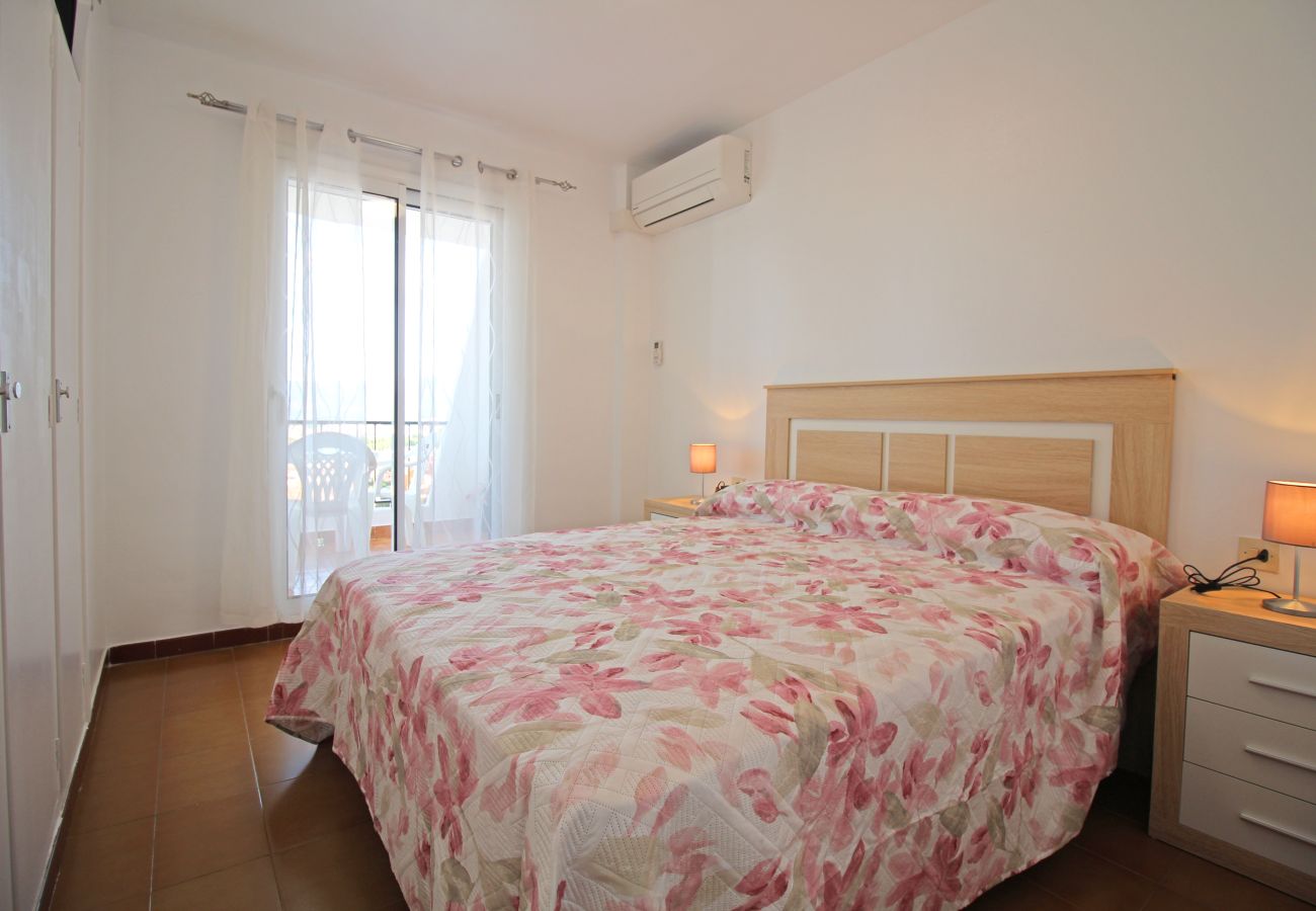 Apartamento en Empuriabrava - 0186-SAN LUIS Apartamento con vista al mar