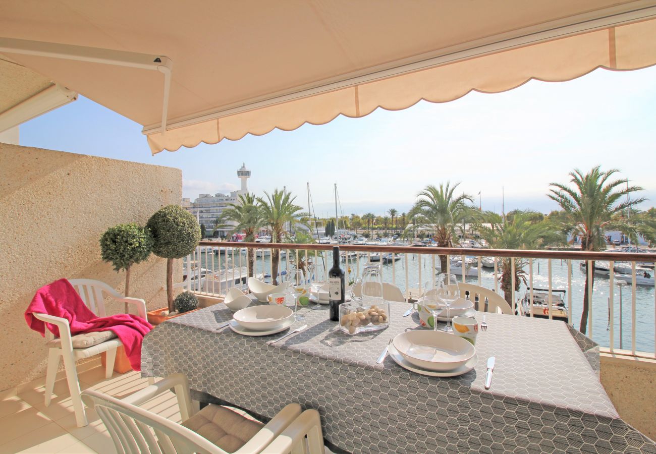 Apartamento en Empuriabrava - 0112-PORT GREC Apartamento con vistas al canal