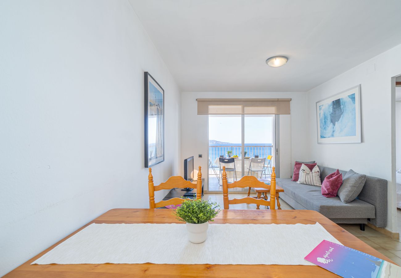 Apartamento en Empuriabrava - 0102-KARINA Apartamento con vistas al mar