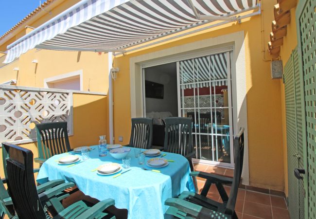 Villa en Empuriabrava - 0152-PUIGMAL Casa moderna para 6 personas