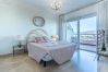 Apartamento en Empuriabrava - 0138-LES DUNES Apartamento al canal con gran terraza y parking