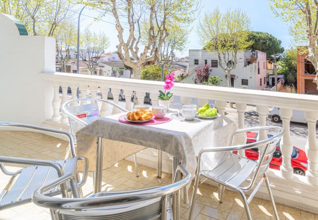 Apartamento en Empuriabrava - 0195-PORT EMPORDA Apartamento con 2 dormitorios y terraza