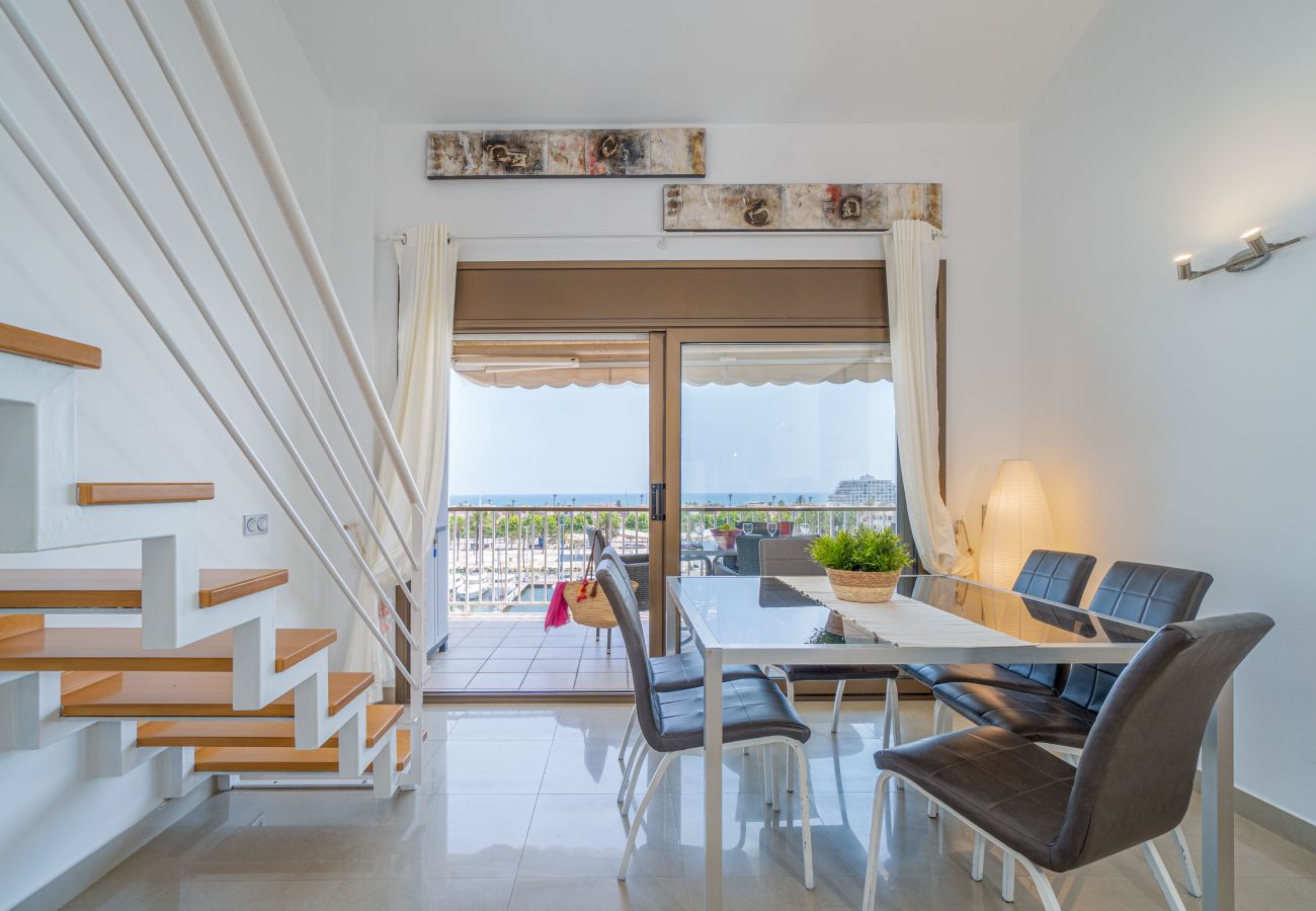 Apartamento en Empuriabrava - 0160-PORT GREC Apartamento con WIFI, Smart TV, vista al canal y al mar