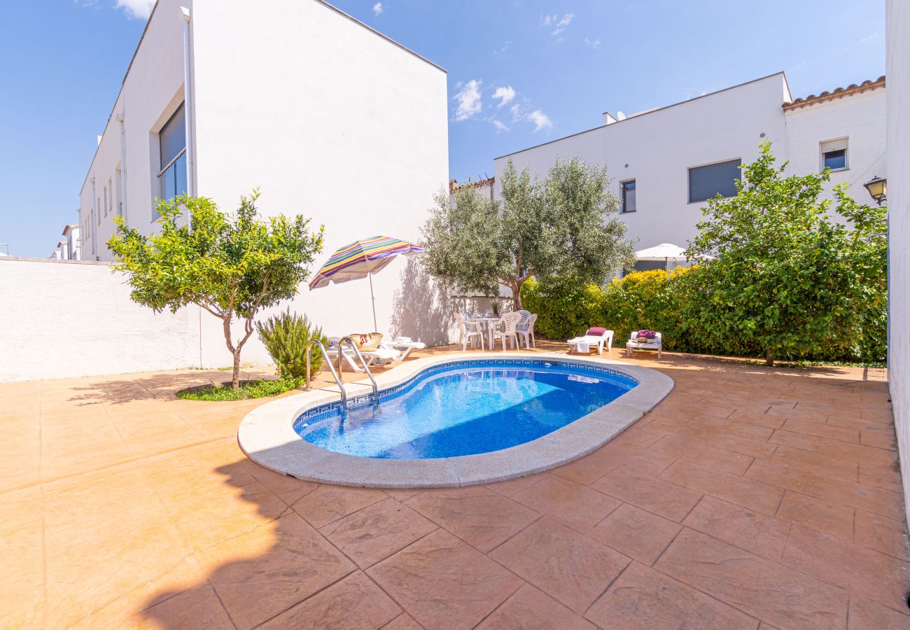 Villa en Empuriabrava - 0191-SANT MAURICI Casa con piscina privada