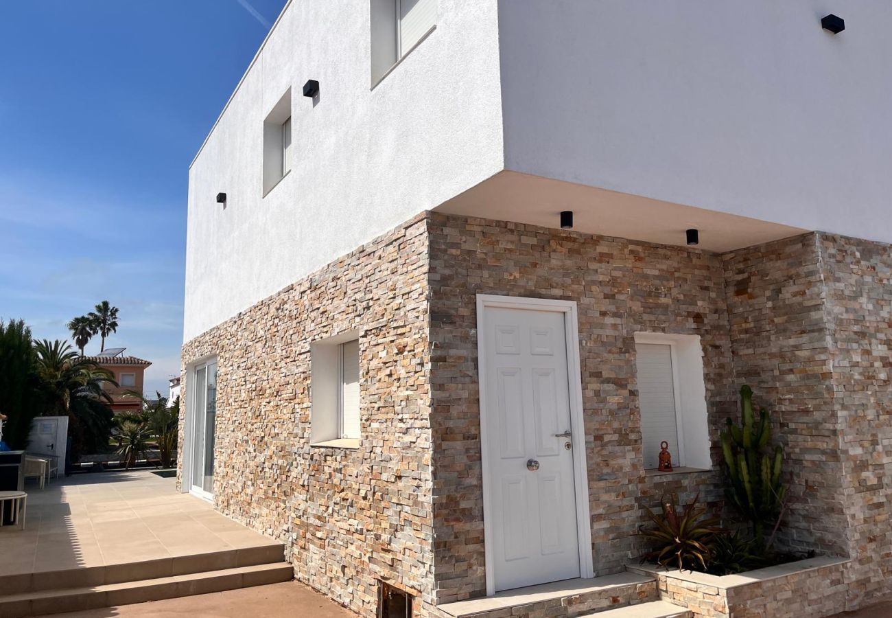 Villa en Empuriabrava - 0040-CAP RAS Casa al canal con piscina y amarre