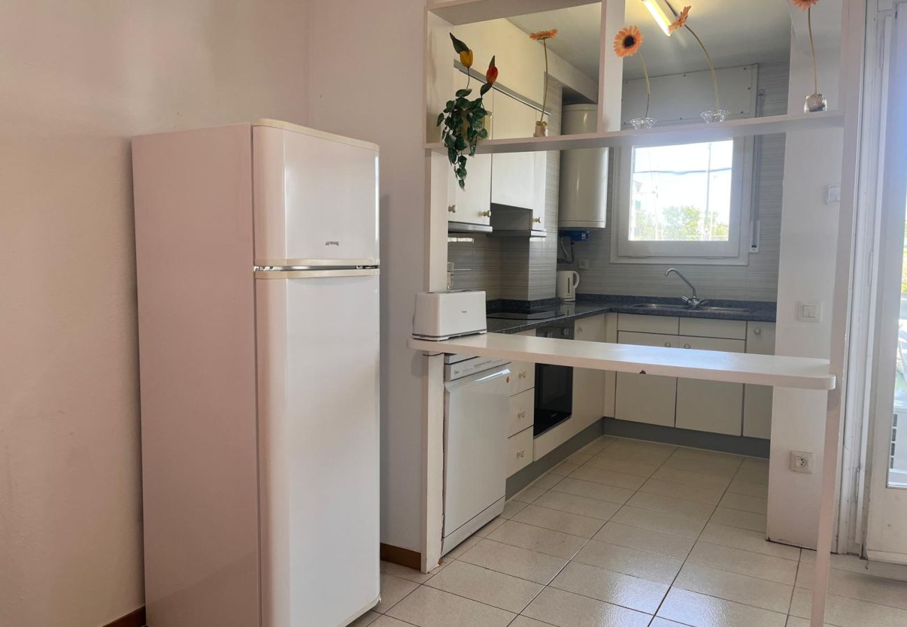 Apartament en Empuriabrava - 0131-PORT MOXO Apartament amb terrassa i vistes al canal