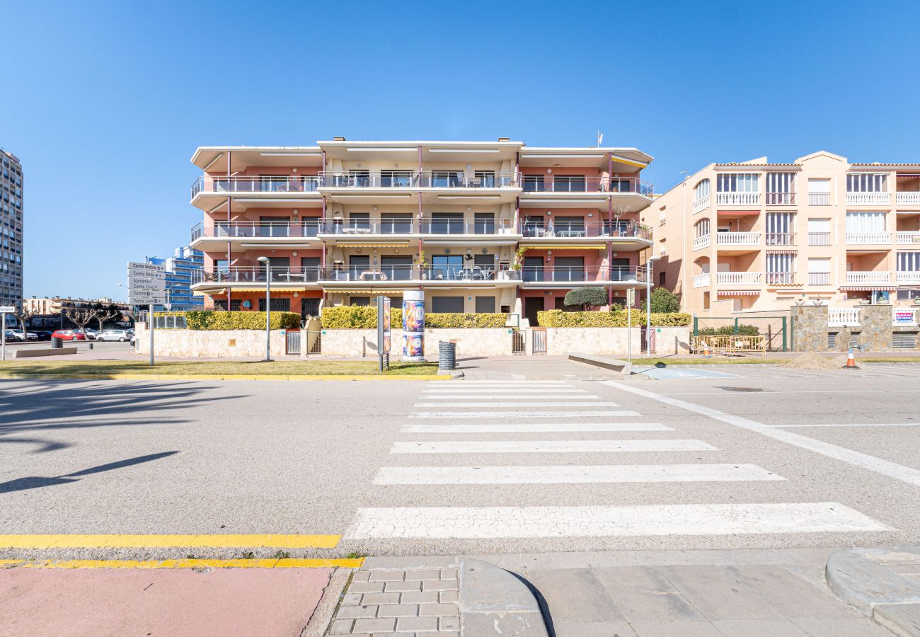 Apartament en Empuriabrava - 0085-MIRABLAU Apartament amb vista al mar