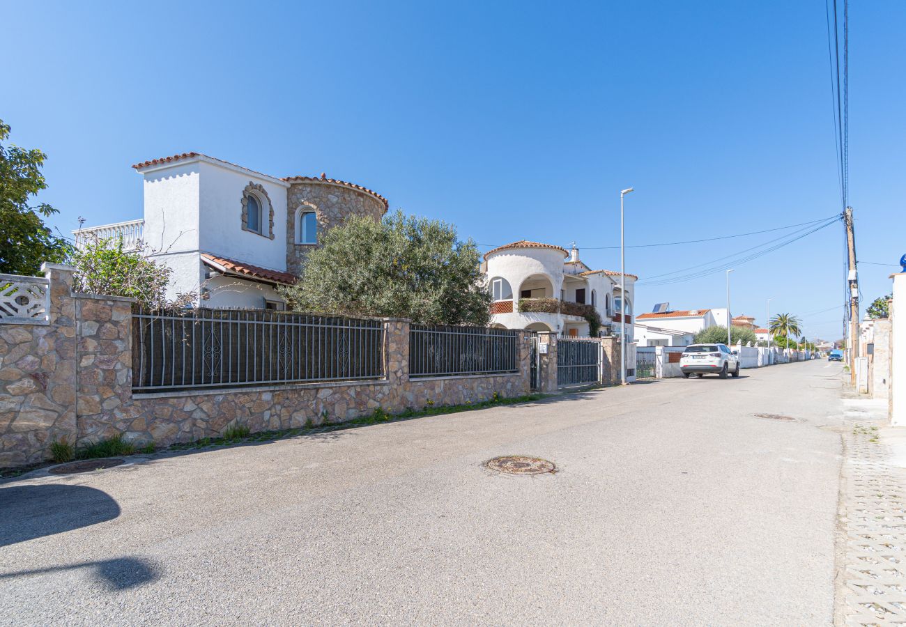Vil.la en Empuriabrava - 0082-PANI Casa amb 3 dormitoris