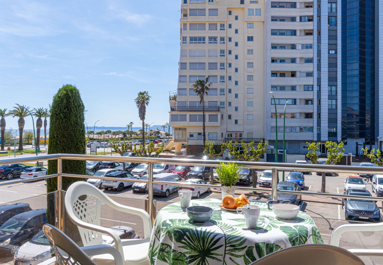 Apartament en Empuriabrava - 0089-MIRABLAU Apartament amb vistes laterals a la platja