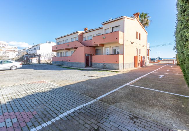 Ferienwohnung in Empuriabrava - 0015-BAHIA Appartement direkt am Strand mit WLAN Ferienwohnung in Empuriabrava - 0015-BAHIA Appartement direkt am Strand mit WLAN