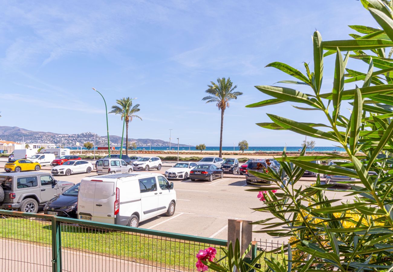 Ferienwohnung in Empuriabrava - 0087-MIRABLAU Appartement am Strand 