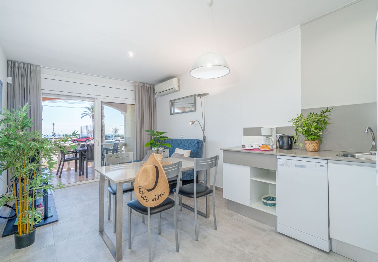 Ferienwohnung in Empuriabrava - 0018-BAHIA Appartement direkt am Strand mit WLAN