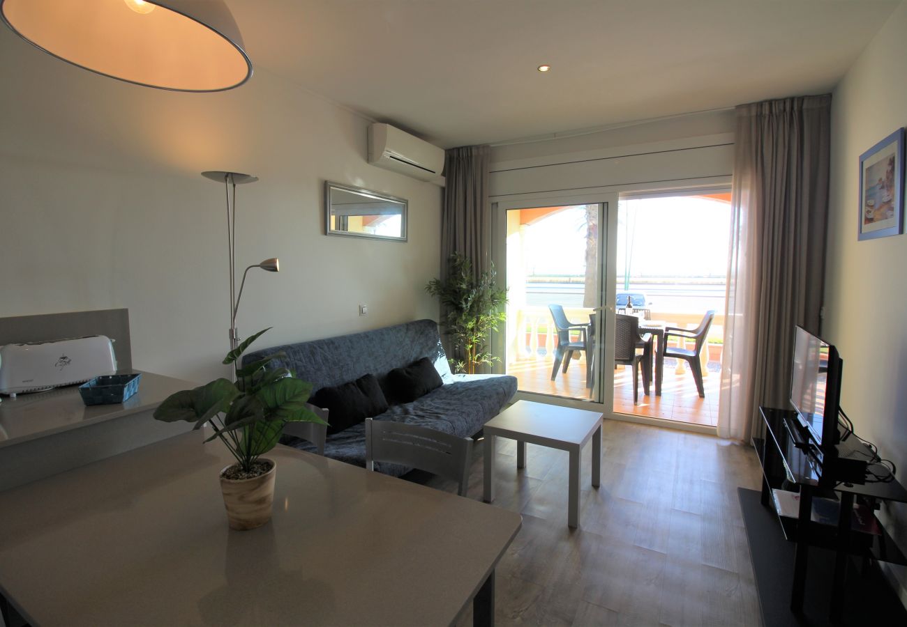 Ferienwohnung in Empuriabrava - 0019-BAHIA Appartement direkt am Strand mit WLAN