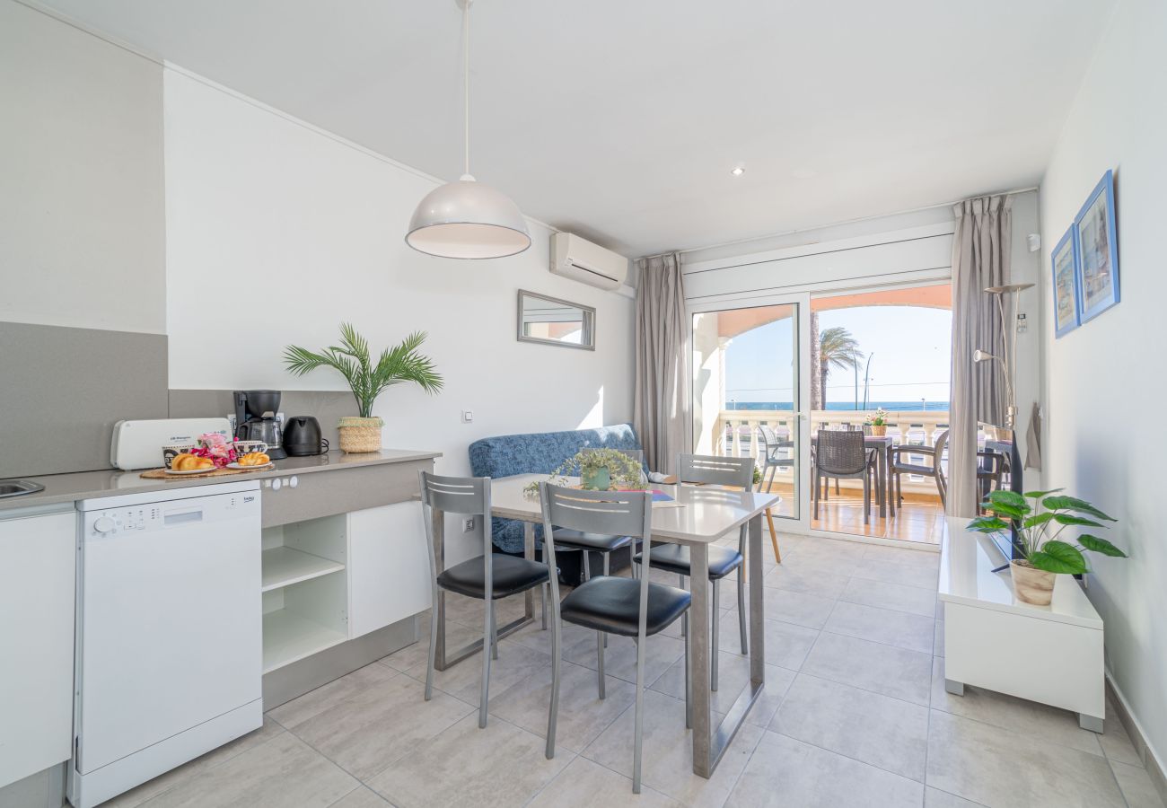 Ferienwohnung in Empuriabrava - 0023-BAHIA Appartement direkt am Strand mit WLAN