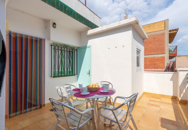 Ferienwohnung in Rosas / Roses - 2027-POETA MARQUINA Appartement mit 2 Schlafzimmer Ferienwohnung in Rosas / Roses - 2027-POETA MARQUINA Appartement mit 2 Schlafzimmer