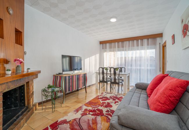 Ferienwohnung in Rosas / Roses - 2027-POETA MARQUINA Appartement mit 2 Schlafzimmer Ferienwohnung in Rosas / Roses - 2027-POETA MARQUINA Appartement mit 2 Schlafzimmer