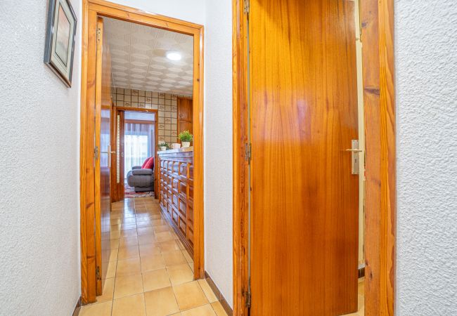 Ferienwohnung in Rosas / Roses - 2027-POETA MARQUINA Appartement mit 2 Schlafzimmer Ferienwohnung in Rosas / Roses - 2027-POETA MARQUINA Appartement mit 2 Schlafzimmer