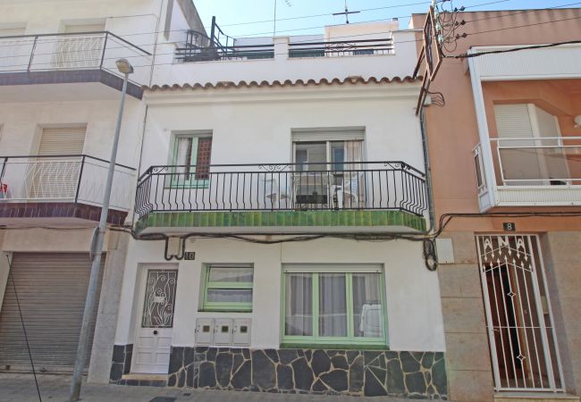 Ferienwohnung in Rosas / Roses - 2027-POETA MARQUINA Appartement mit 2 Schlafzimmer Ferienwohnung in Rosas / Roses - 2027-POETA MARQUINA Appartement mit 2 Schlafzimmer