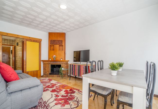 Ferienwohnung in Rosas / Roses - 2027-POETA MARQUINA Appartement mit 2 Schlafzimmer Ferienwohnung in Rosas / Roses - 2027-POETA MARQUINA Appartement mit 2 Schlafzimmer