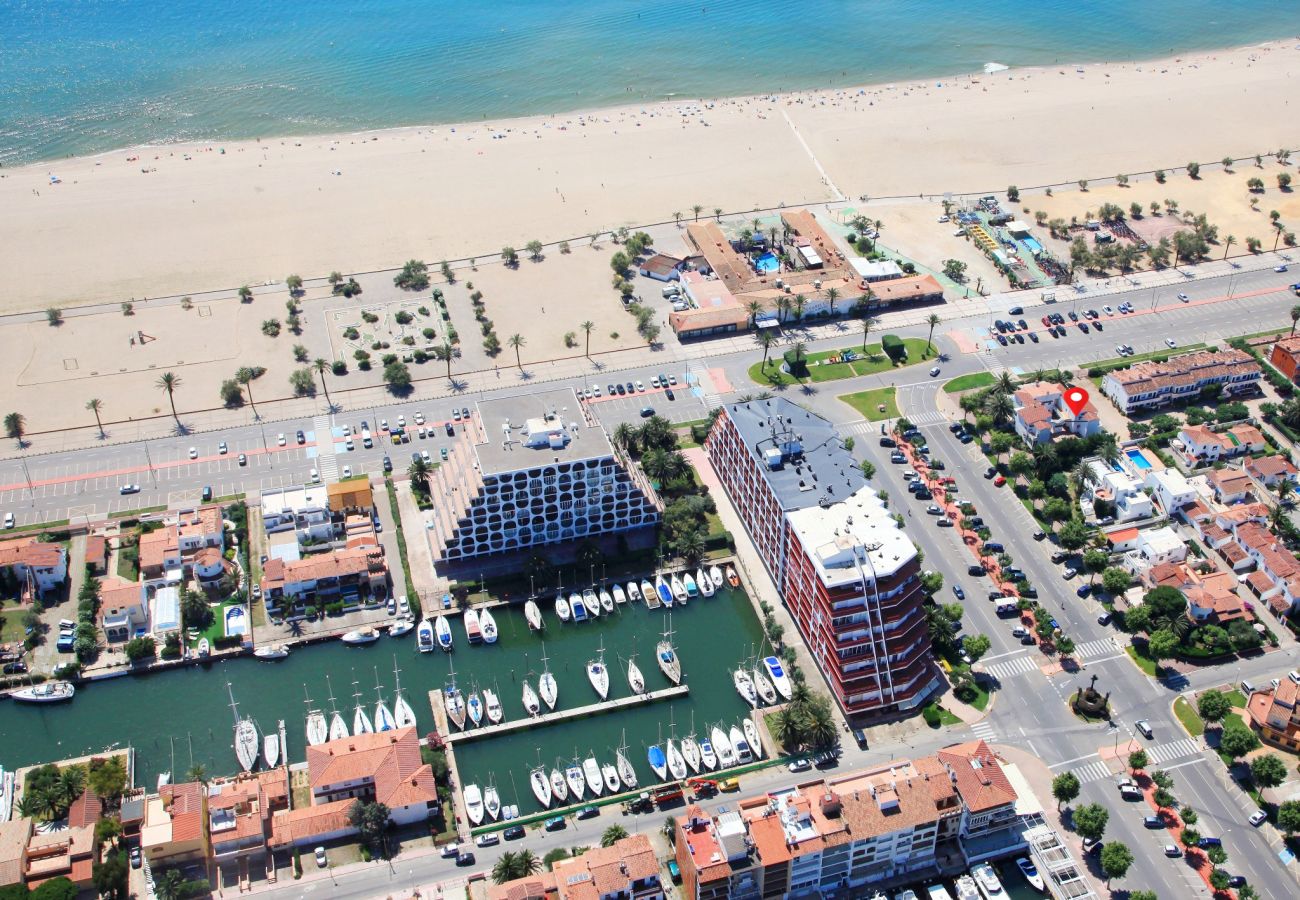 Ferienwohnung in Empuriabrava - 0014-BAHIA Appartement direkt am Strand mit WLAN