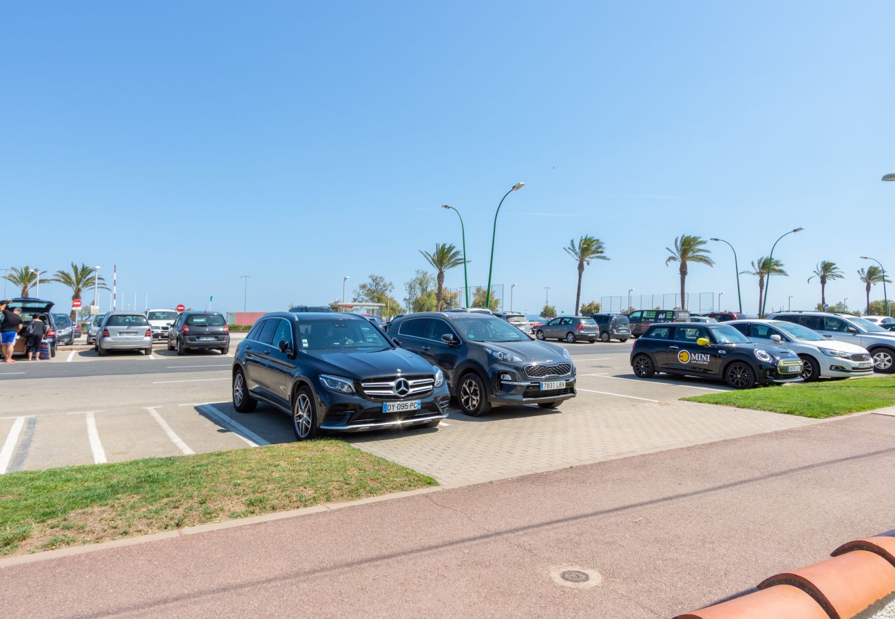 Ferienwohnung in Empuriabrava - 0014-BAHIA Appartement direkt am Strand mit WLAN