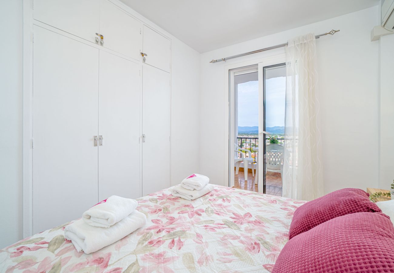 Ferienwohnung in Empuriabrava - 0186-SAN LUIS Appartement mit Meerblick