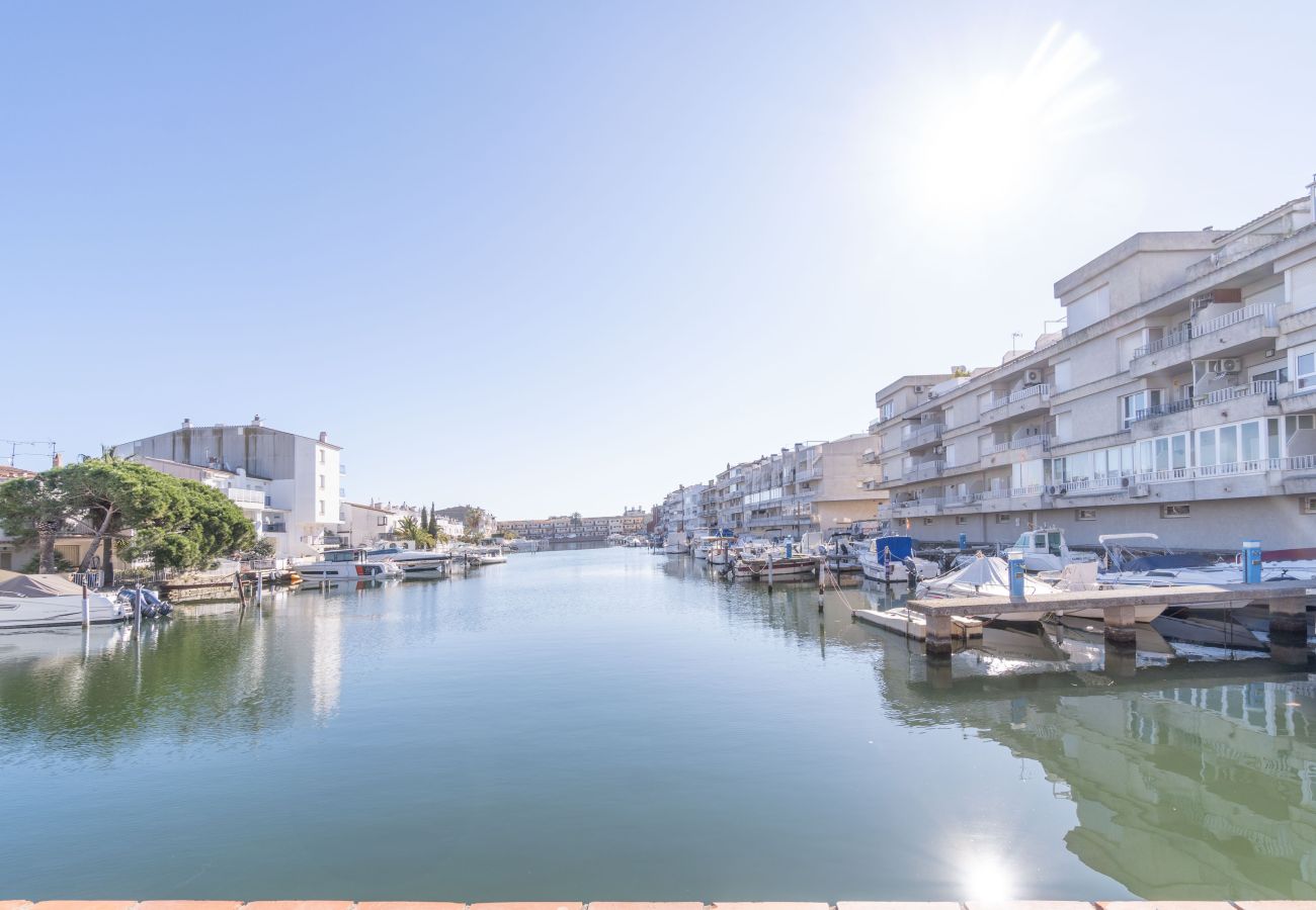 Ferienwohnung in Empuriabrava - 0139-ONADA Appartment mit Kanalblick