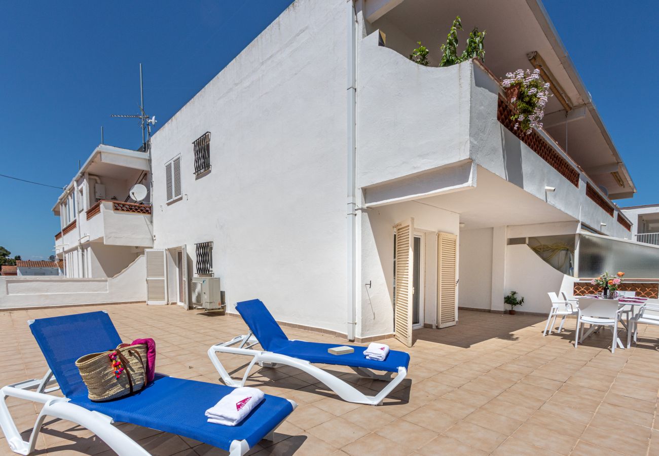 Ferienwohnung in Empuriabrava - 0187-SANT MORI Apparrtement mit grosser Terrasse und WLAN