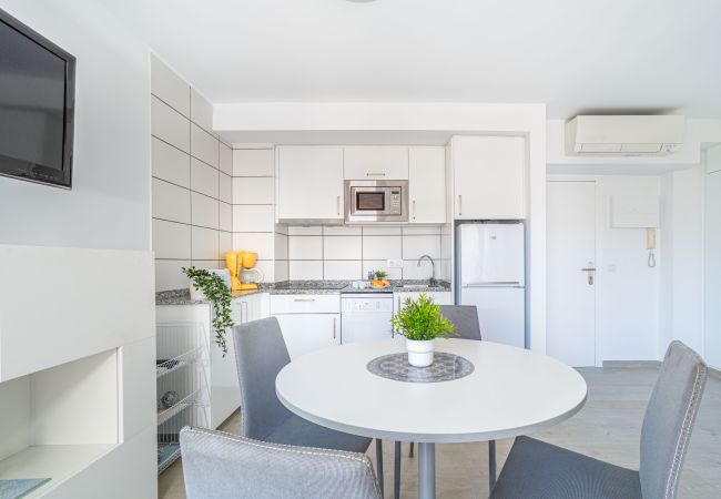 Ferienwohnung in Rosas / Roses - 2008-AV DE RHODE Appartement mit WLAN in Strandnähe Ferienwohnung in Rosas / Roses - 2008-AV DE RHODE Appartement mit WLAN in Strandnähe