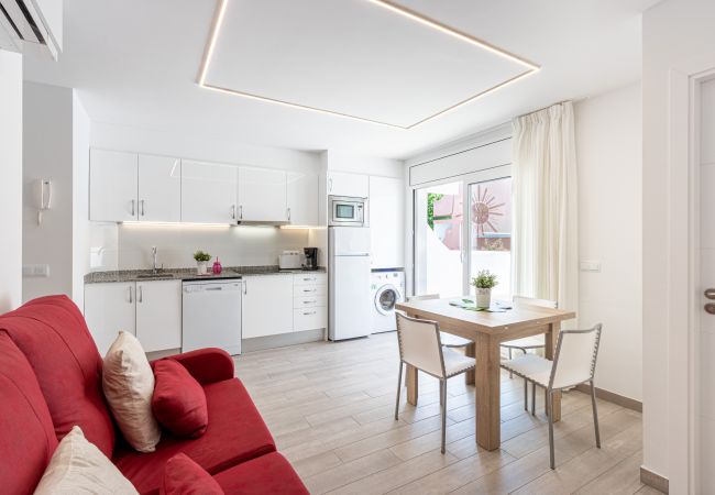 Ferienwohnung in Empuriabrava - 0188-SANT MORI Apparrtement mit WLAN und Terrasse Ferienwohnung in Empuriabrava - 0188-SANT MORI Apparrtement mit WLAN und Terrasse