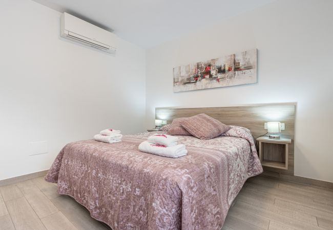 Ferienwohnung in Empuriabrava - 0188-SANT MORI Apparrtement mit WLAN und Terrasse Ferienwohnung in Empuriabrava - 0188-SANT MORI Apparrtement mit WLAN und Terrasse