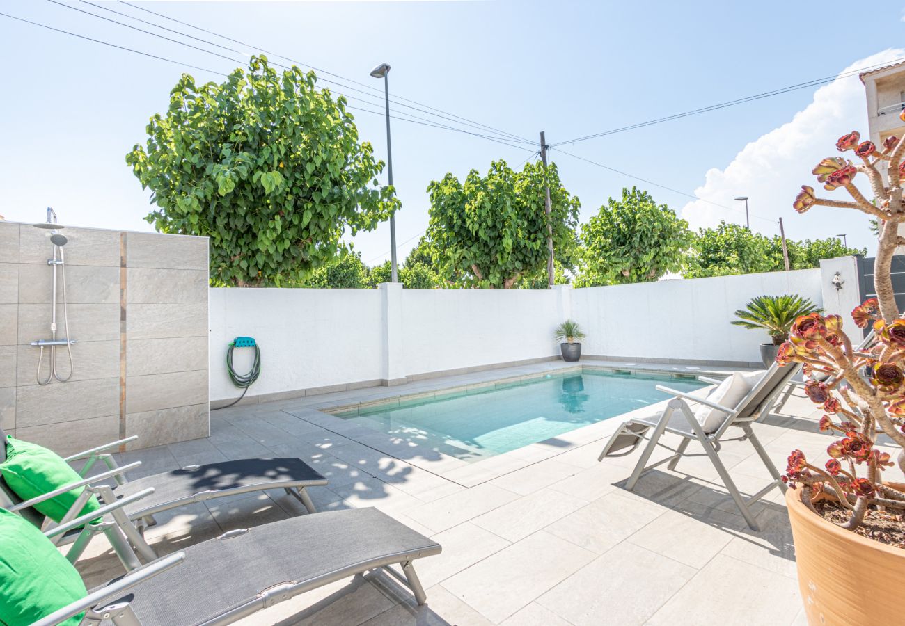 Villa in Empuriabrava - 0190-SANT MAURICI Haus mit Privatpool