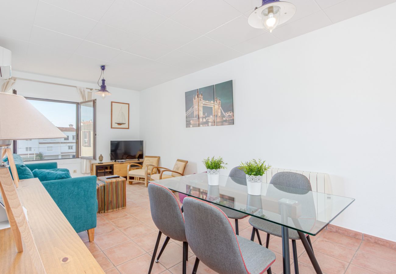 Ferienwohnung in Empuriabrava - 0147-PORT SOTAVENT Appartment mit Kanalblick und Gemeinschaftspool