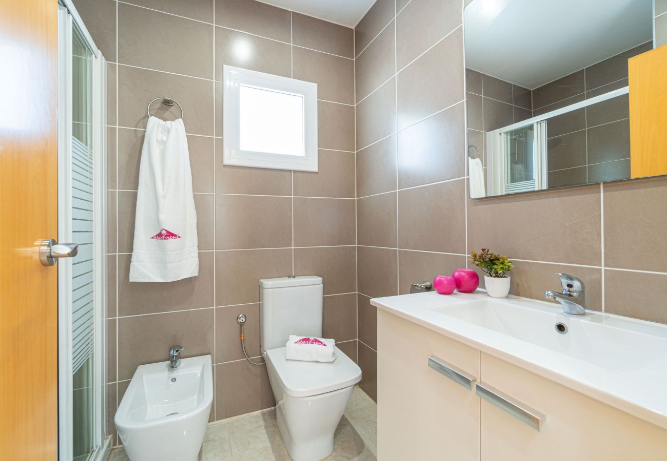 Villa in Empuriabrava - 0034-NOGUERA Huisje met klein zwembad