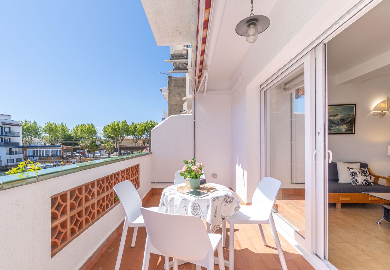 Villa in Empuriabrava - 0153-PORTO FINO Huis aan het kanaal met aanlegsteiger