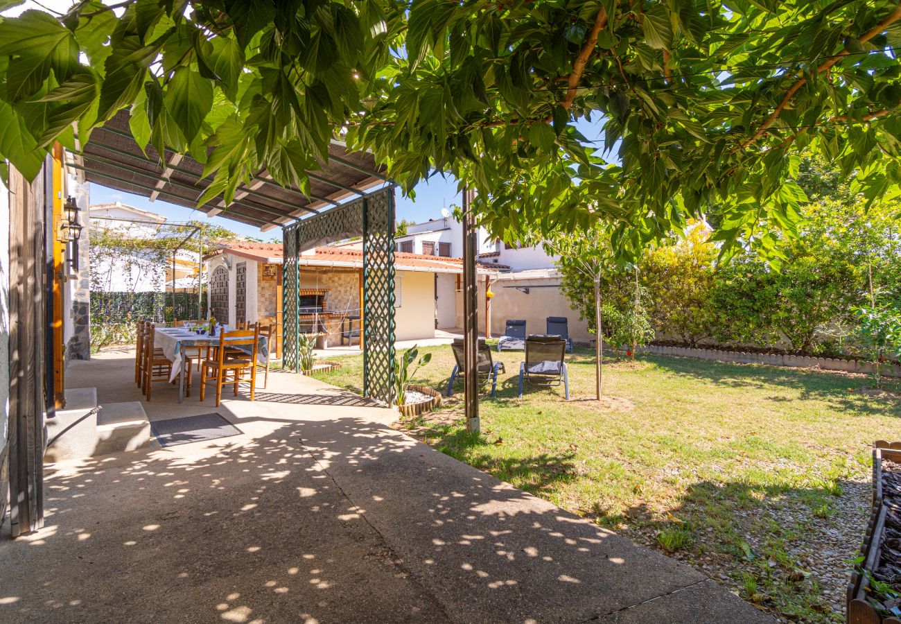 Villa in Empuriabrava - 0032-CARLIT Huis met tuin en 3 slaapkamers