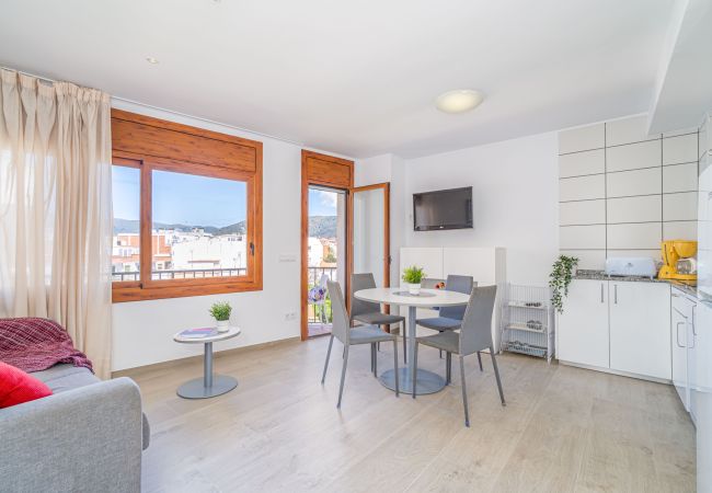 Appartement in Rosas / Roses - 2008-AV DE RHODE Appartement met wifi vlakbij het strand