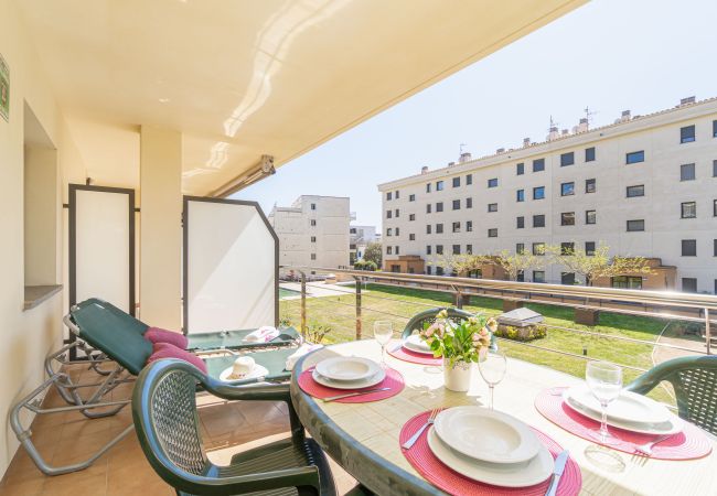 Appartement in Rosas / Roses - 8010-MIL.LENI Appartement met gemeenschappelijk zwembad en parkeerplaats