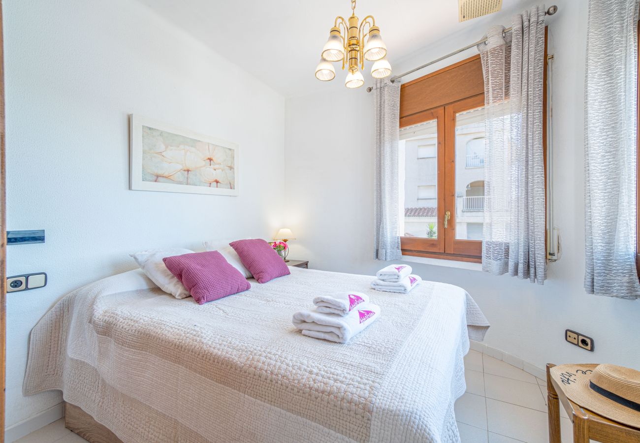 Villa in Empuriabrava - 0191-SANT MAURICI Huis met privé-zwembad