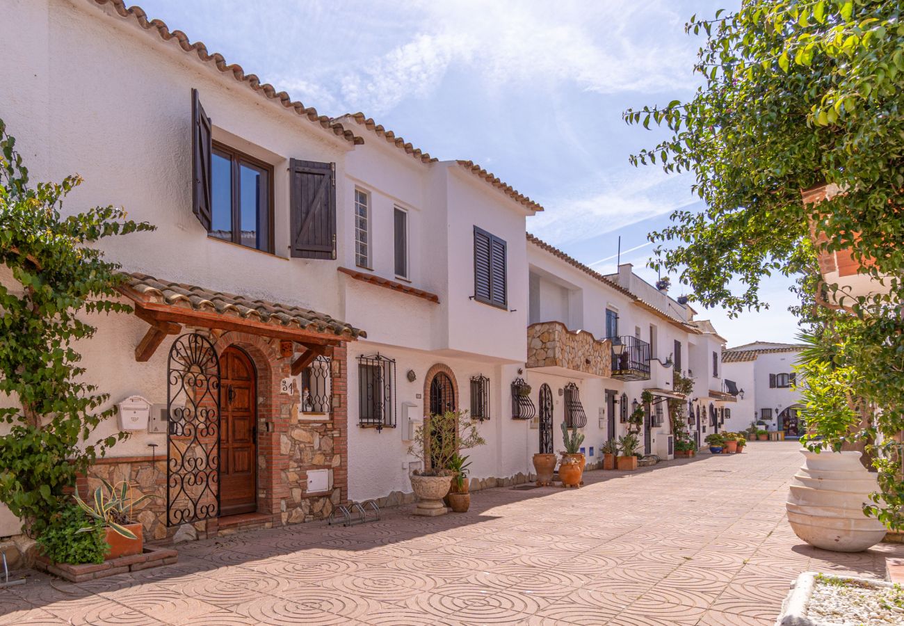 Villa in Empuriabrava - 0151-ILLA CARTAGO Visserswoning aan het Kanaal