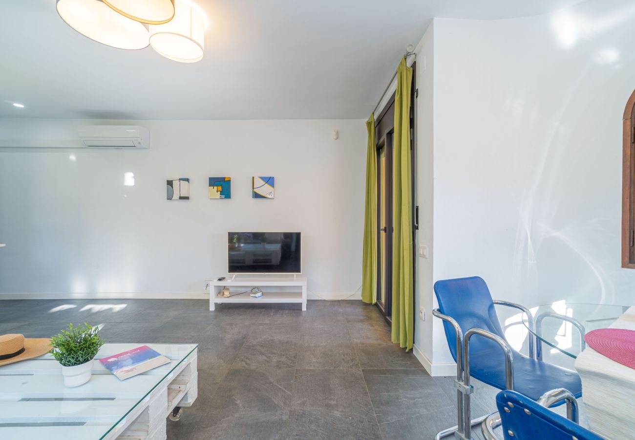 Villa in Empuriabrava - 0130-MONTGRI Huis met privé-zwembad 