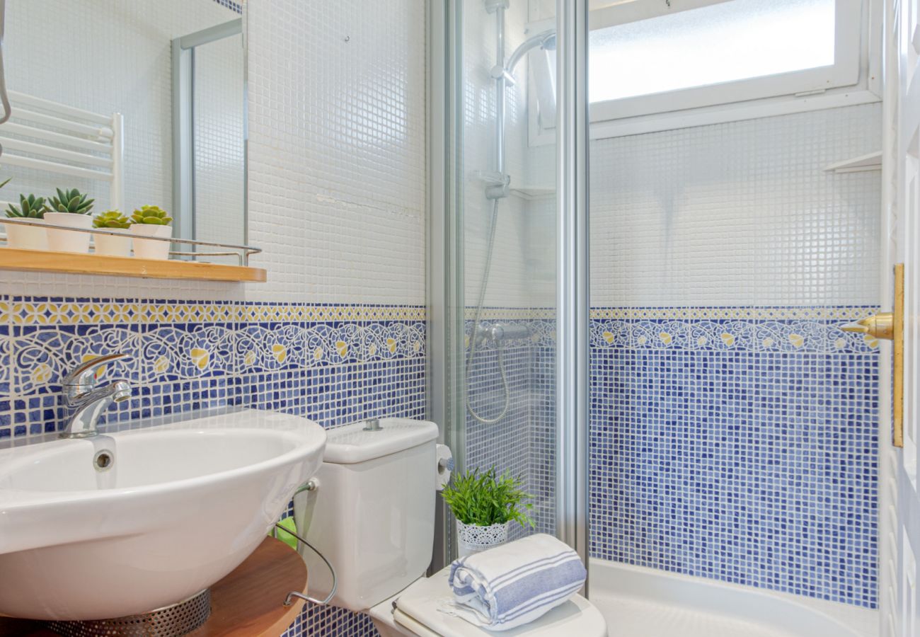 Appartement in Empuriabrava - 0147-PORT SOTAVENT Appartement met zicht op het kanaal en zwembad