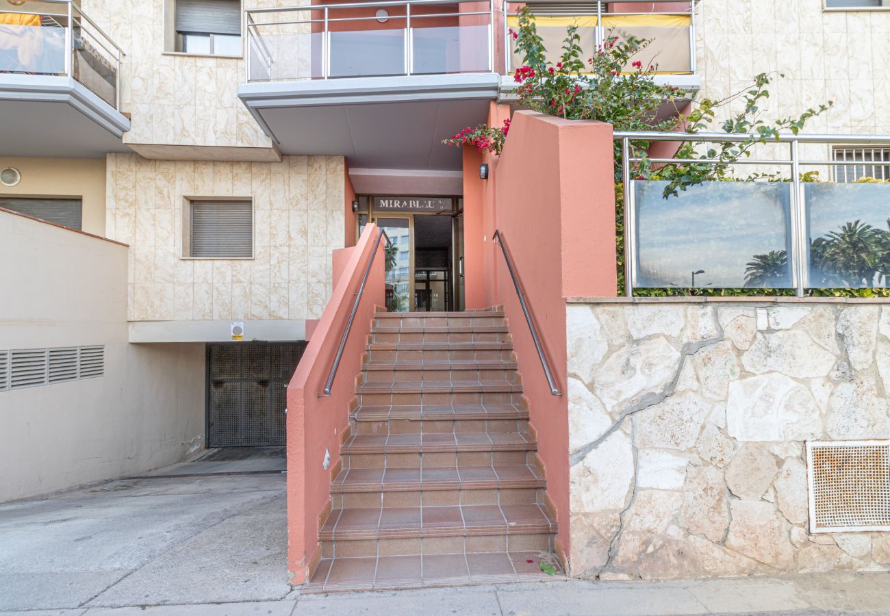 Appartement in Empuriabrava - 0089-MIRABLAU Appartement met zijdelings uitzicht op het strand