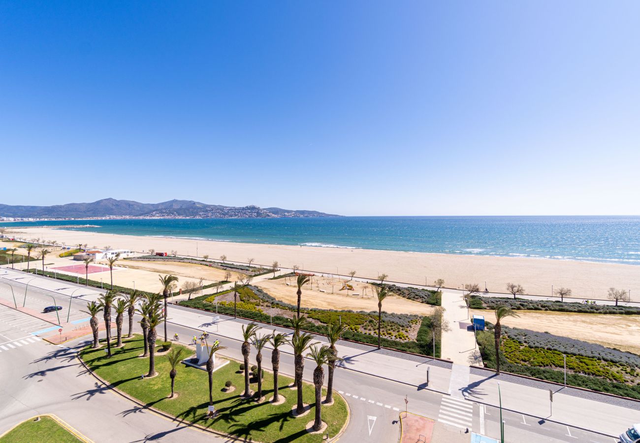 Apartment in Empuriabrava - 0030-CANIGO Apartment with seaview