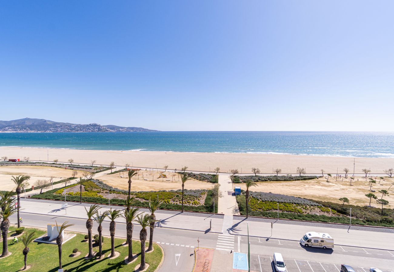 Apartment in Empuriabrava - 0030-CANIGO Apartment with seaview